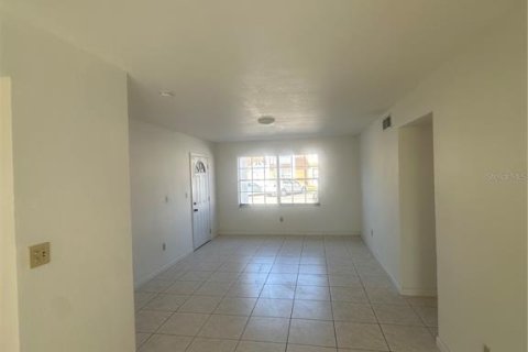 Condominio en venta en Port Charlotte, Florida, 2 dormitorios, 85.38 m2 № 2118660 - foto 10