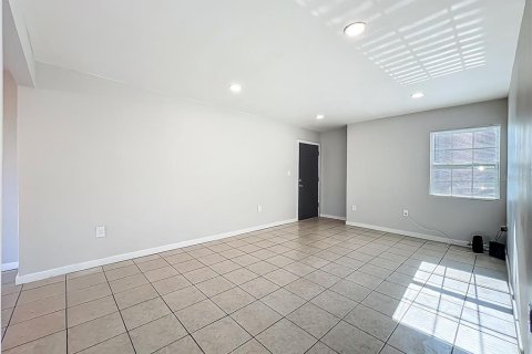 Condo in Orlando, Florida, 1 bedroom № 1853581 - photo 7