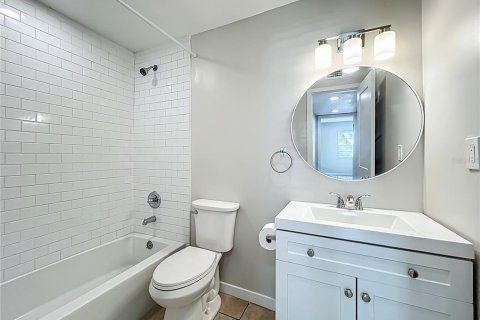 Condo in Orlando, Florida, 1 bedroom № 1853581 - photo 25