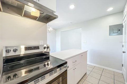 Condo in Orlando, Florida, 1 bedroom № 1853581 - photo 15