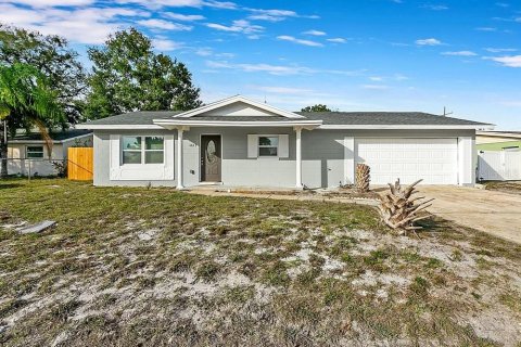 House in Orlando, Florida 4 bedrooms, 171.4 sq.m. № 2237783 - photo 4