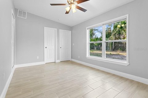 House in Orlando, Florida 4 bedrooms, 171.4 sq.m. № 2237783 - photo 13