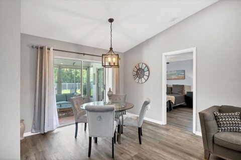 Villa ou maison à vendre à Englewood, Floride: 2 chambres, 141.95 m2 № 1914192 - photo 6
