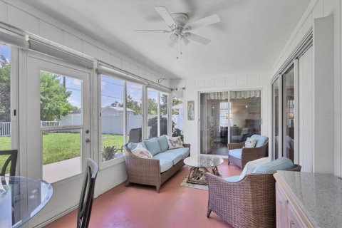 Villa ou maison à vendre à Englewood, Floride: 2 chambres, 141.95 m2 № 1914192 - photo 25