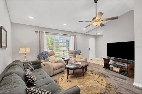 Villa ou maison à vendre à Englewood, Floride: 2 chambres, 141.95 m2 № 1914192 - photo 5