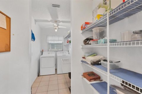 Villa ou maison à vendre à Englewood, Floride: 2 chambres, 141.95 m2 № 1914192 - photo 22