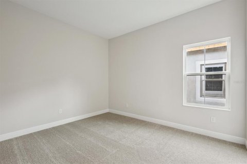 House in Valrico, Florida 4 bedrooms, 364.36 sq.m. № 1687342 - photo 26