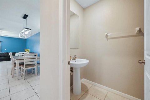 Casa en venta en New Port Richey, Florida, 5 dormitorios, 221.94 m2 № 1598067 - foto 20
