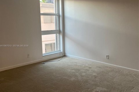 Снять в аренду кондоминиум в Халландейл-Бич, Флорида 2 спальни, 81.1м2, № 2028680 - фото 9