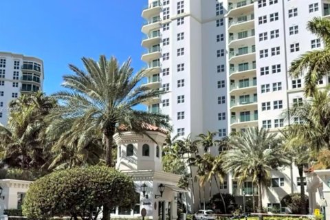 Condominio en venta en Aventura, Florida, 1 dormitorio, 83.61 m2 № 1825862 - foto 1