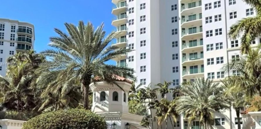 Condominio en Aventura, Florida, 1 dormitorio № 1825862