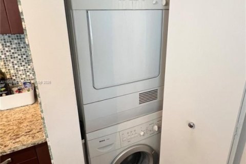 Condominio en venta en Aventura, Florida, 1 dormitorio, 83.61 m2 № 1825862 - foto 11