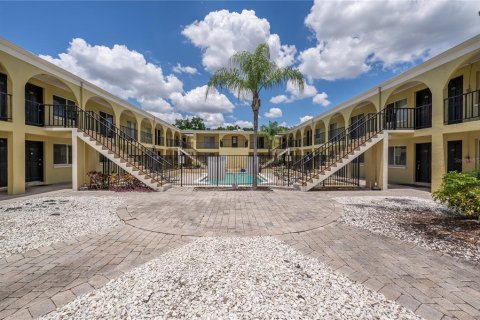 Condo in Tampa, Florida, 1 bedroom № 2111343 - photo 22