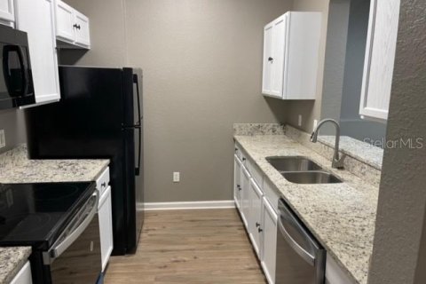 Condominio en alquiler en Orlando, Florida, 3 dormitorios, 115.85 m2 № 2277513 - foto 20
