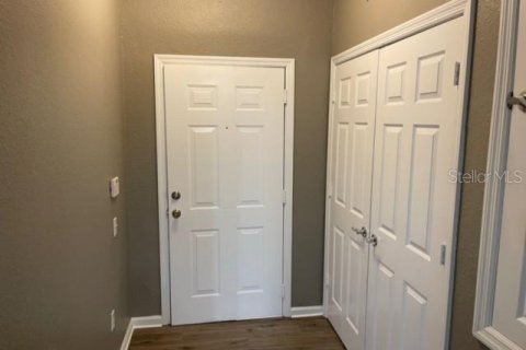 Condominio en alquiler en Orlando, Florida, 3 dormitorios, 115.85 m2 № 2277513 - foto 2