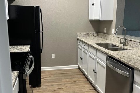 Condominio en alquiler en Orlando, Florida, 3 dormitorios, 115.85 m2 № 2277513 - foto 21