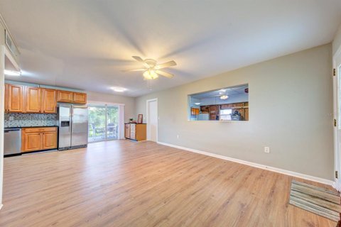 House in Merrit Island, Florida 3 bedrooms, 86.96 sq.m. № 2099902 - photo 8