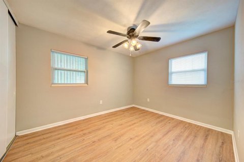 House in Merrit Island, Florida 3 bedrooms, 86.96 sq.m. № 2099902 - photo 15