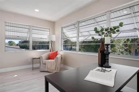 Copropriété à louer à Saint Petersburg, Floride: 2 chambres, 103.12 m2 № 2405724 - photo 5