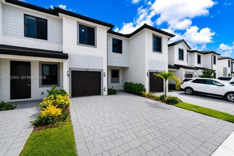 Adosado en venta en Homestead, Florida, 3 dormitorios, 135.45 m2 № 2185939 - foto 2