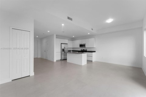Adosado en venta en Homestead, Florida, 3 dormitorios, 135.45 m2 № 2185939 - foto 7
