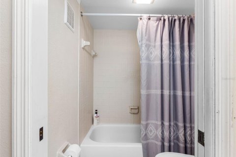 Купить кондоминиум в Ларго, Флорида 5 комнат, 91.97м2, № 1816682 - фото 7