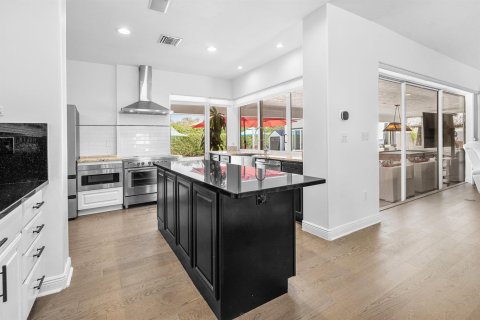 Villa ou maison à vendre à Jupiter, Floride: 4 chambres, 301.28 m2 № 2085183 - photo 9