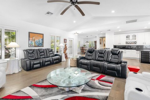 Villa ou maison à vendre à Jupiter, Floride: 4 chambres, 301.28 m2 № 2085183 - photo 12