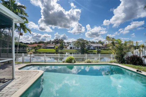 Villa ou maison à vendre à Davie, Floride: 3 chambres, 167.32 m2 № 2153702 - photo 10