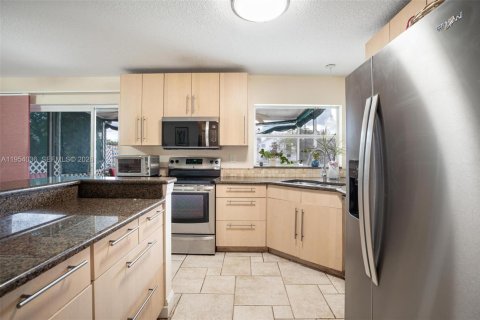 Villa ou maison à vendre à Davie, Floride: 3 chambres, 167.32 m2 № 2153702 - photo 14