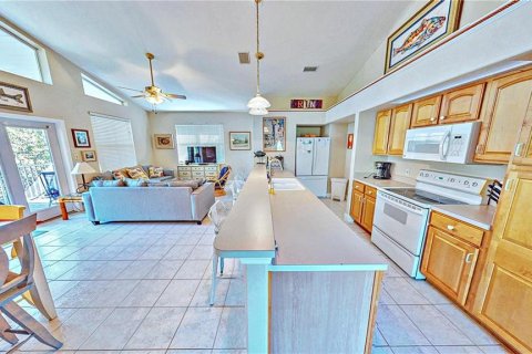 House in Placida, Florida 3 bedrooms, 106.28 sq.m. № 1886225 - photo 8