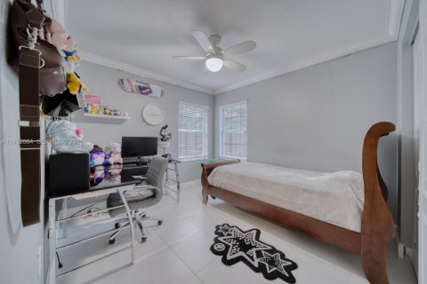 Villa ou maison à vendre à Miami, Floride: 4 chambres, 159.7 m2 № 1991089 - photo 20