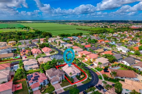 Villa ou maison à vendre à Miami, Floride: 4 chambres, 159.7 m2 № 1991089 - photo 2