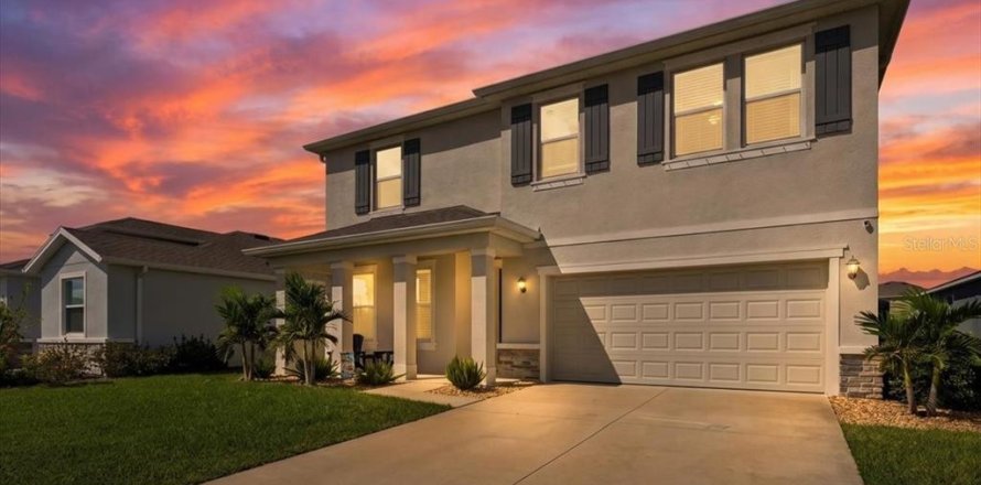 Casa en Bradenton, Florida 5 dormitorios, 276.29 m2 № 2313106