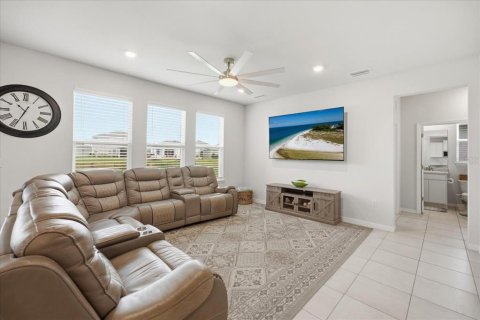 Casa en venta en Bradenton, Florida, 5 dormitorios, 276.29 m2 № 2313106 - foto 15