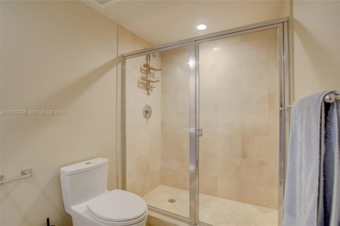 Снять в аренду кондоминиум в Халландейл-Бич, Флорида 3 спальни, 191.84м2, № 1996373 - фото 27