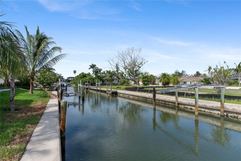 Casa en venta en Longboat Key, Florida, 4 dormitorios, 381.46 m2 № 1873488 - foto 13