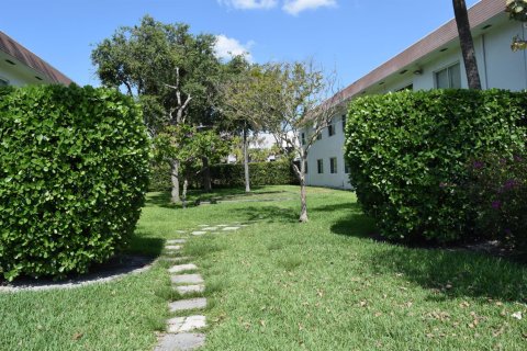 Condominio en venta en Pompano Beach, Florida, 1 dormitorio, 65.03 m2 № 2261981 - foto 13