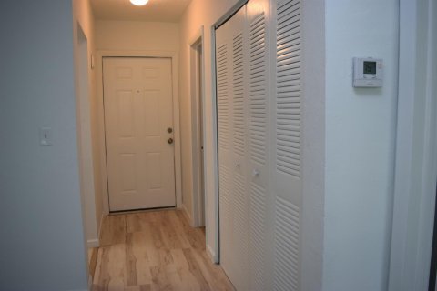 Condominio en venta en Pompano Beach, Florida, 1 dormitorio, 65.03 m2 № 2261981 - foto 2