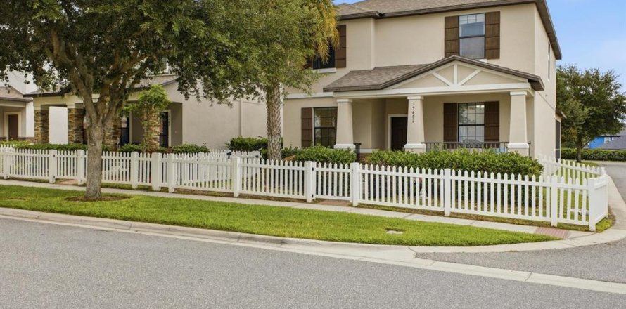 Villa ou maison à Winter Garden, Floride 5 chambres, 228.08 m2 № 2148081