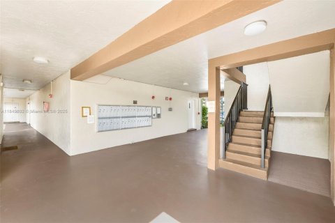 Apartment in Miami, Florida 2 bedrooms, 82.22 sq.m. № 1888952 - photo 24