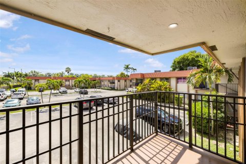Apartment in Miami, Florida 2 bedrooms, 82.22 sq.m. № 1888952 - photo 21