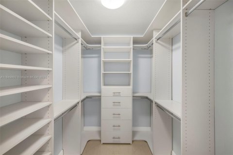 Apartment in Miami, Florida 2 bedrooms, 82.22 sq.m. № 1888952 - photo 18