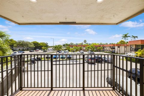 Apartment in Miami, Florida 2 bedrooms, 82.22 sq.m. № 1888952 - photo 19