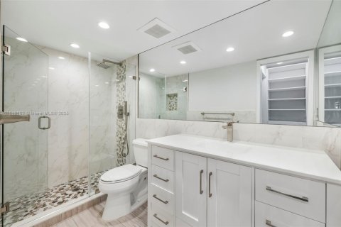Apartment in Miami, Florida 2 bedrooms, 82.22 sq.m. № 1888952 - photo 16