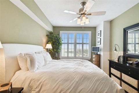 Condo in Tampa, Florida, 2 bedrooms  № 1516257 - photo 17