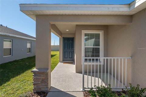 House in Haines City, Florida 3 bedrooms, 140.56 sq.m. № 1872936 - photo 3