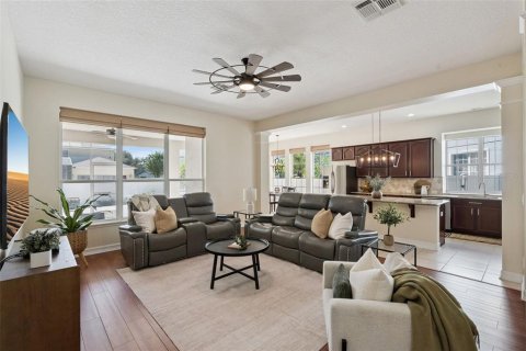 Villa ou maison à vendre à Orlando, Floride: 3 chambres, 240.52 m2 № 2437209 - photo 11