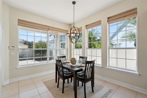 Villa ou maison à vendre à Orlando, Floride: 3 chambres, 240.52 m2 № 2437209 - photo 10