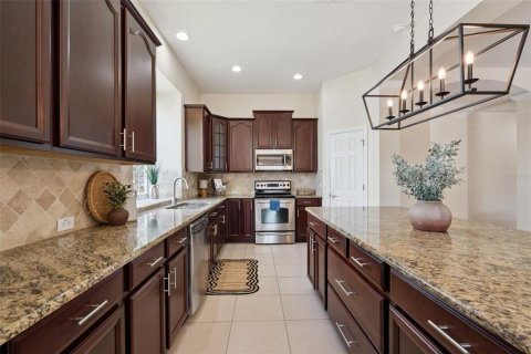 Villa ou maison à vendre à Orlando, Floride: 3 chambres, 240.52 m2 № 2437209 - photo 6